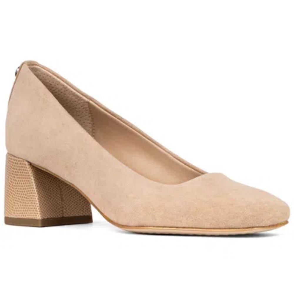 DONALD PLINER Suede Heels